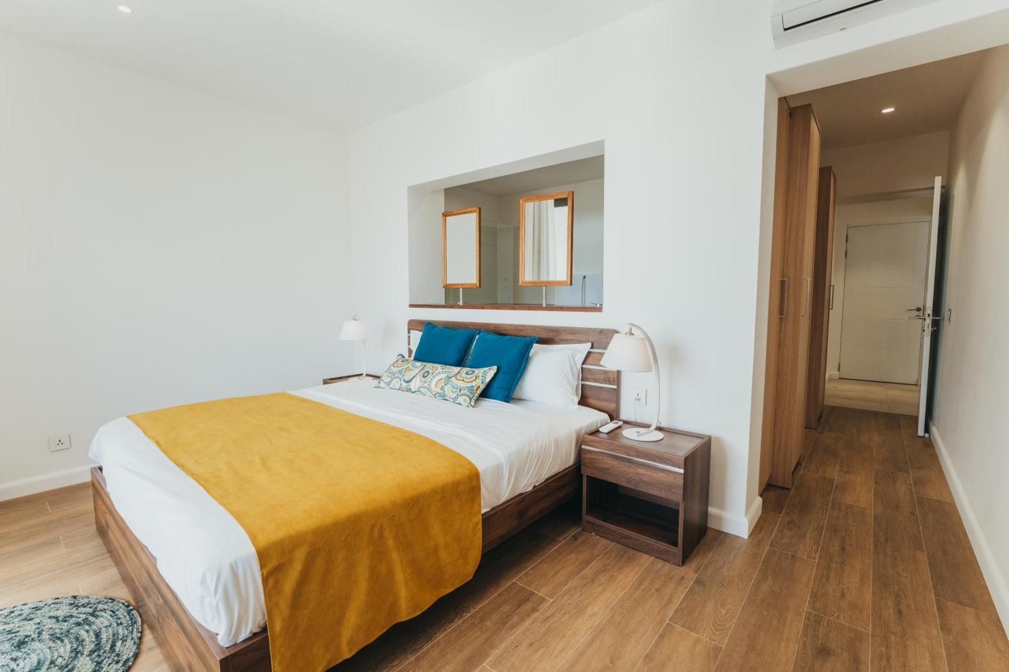 Appartement De Luxe Piscine Et Vue Mer Rivière Noire Dış mekan fotoğraf