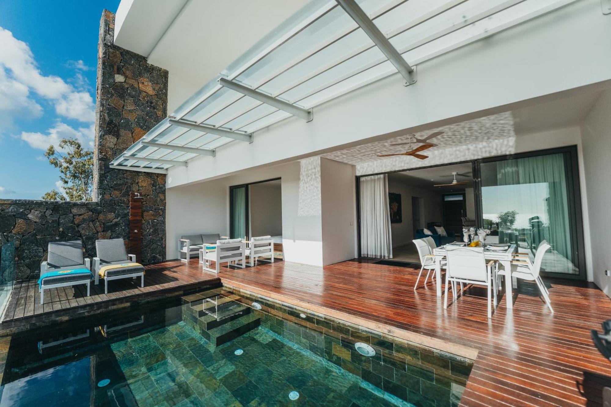Appartement De Luxe Piscine Et Vue Mer Rivière Noire Dış mekan fotoğraf