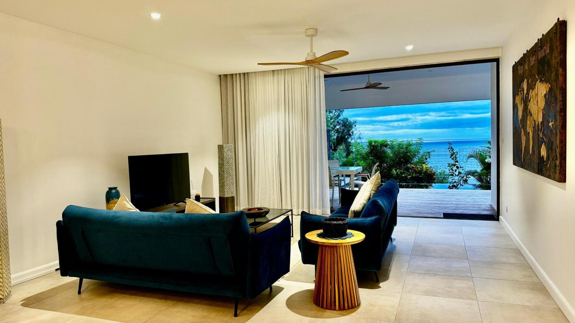 Appartement De Luxe Piscine Et Vue Mer Rivière Noire Dış mekan fotoğraf