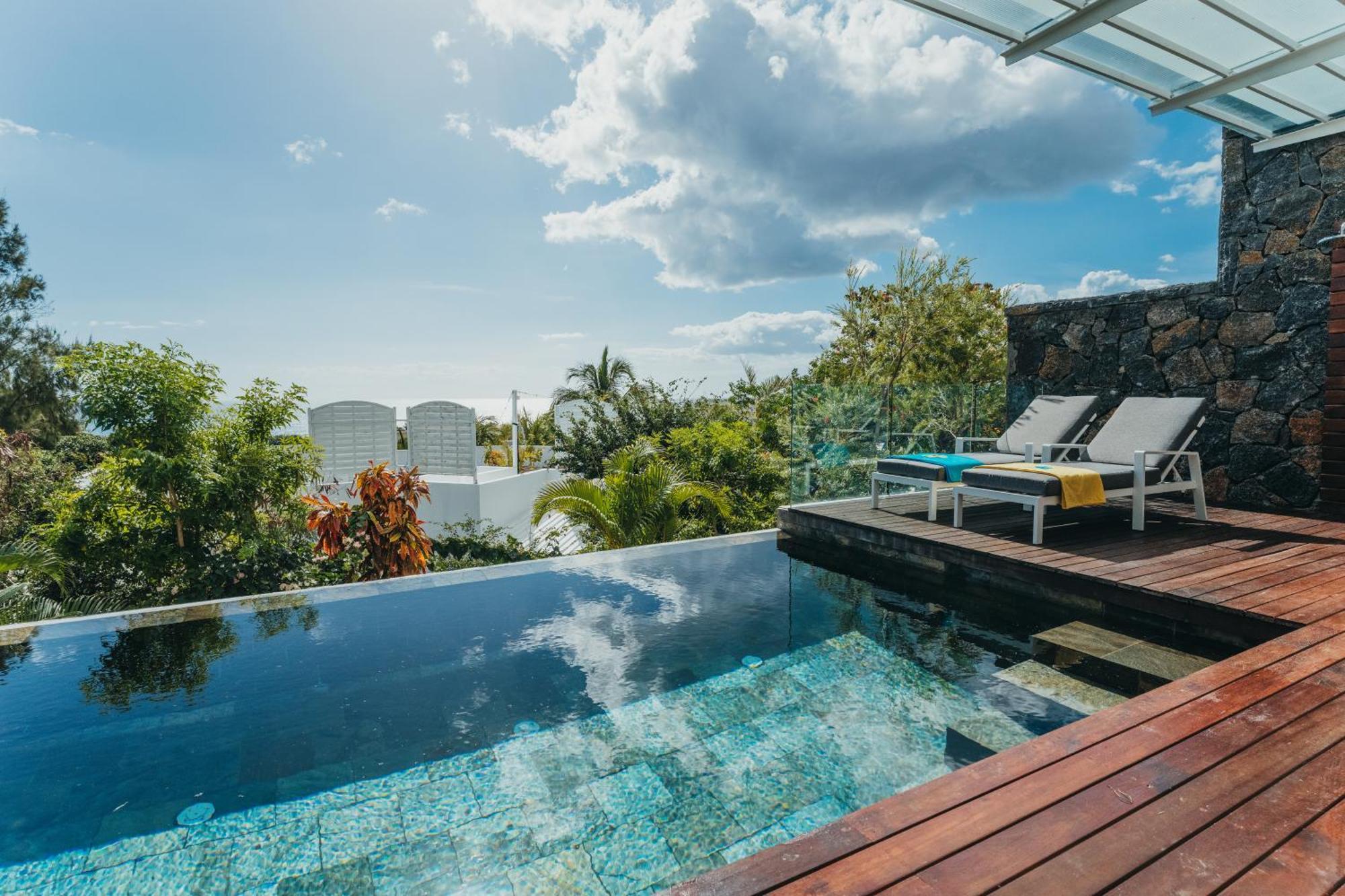 Appartement De Luxe Piscine Et Vue Mer Rivière Noire Dış mekan fotoğraf