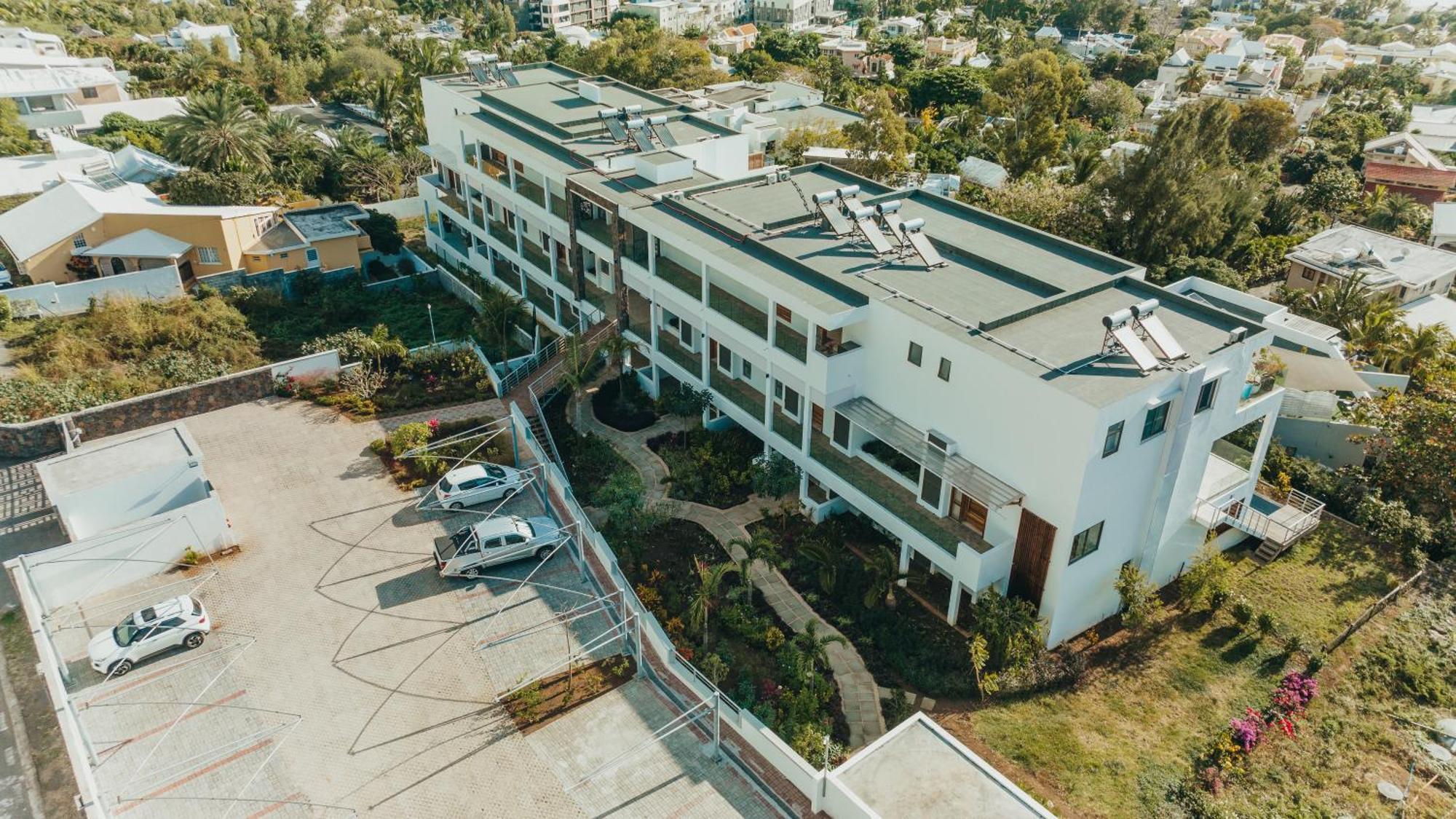 Appartement De Luxe Piscine Et Vue Mer Rivière Noire Dış mekan fotoğraf